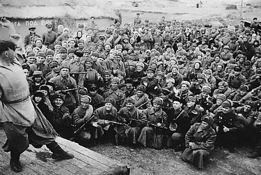 Шла война, но жизнь не останавливалась